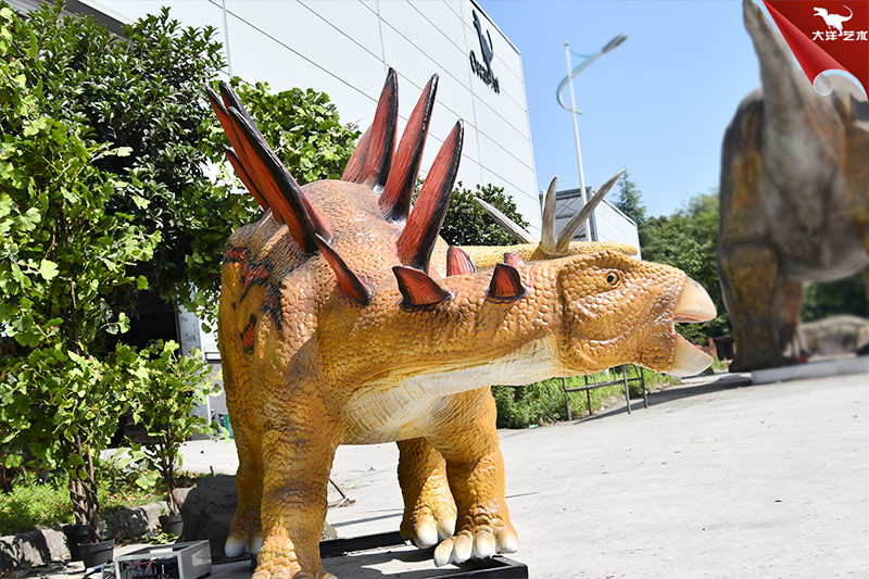 仿真恐龍劍龍，恐龍園、恐龍谷、景區(qū)恐龍模型 